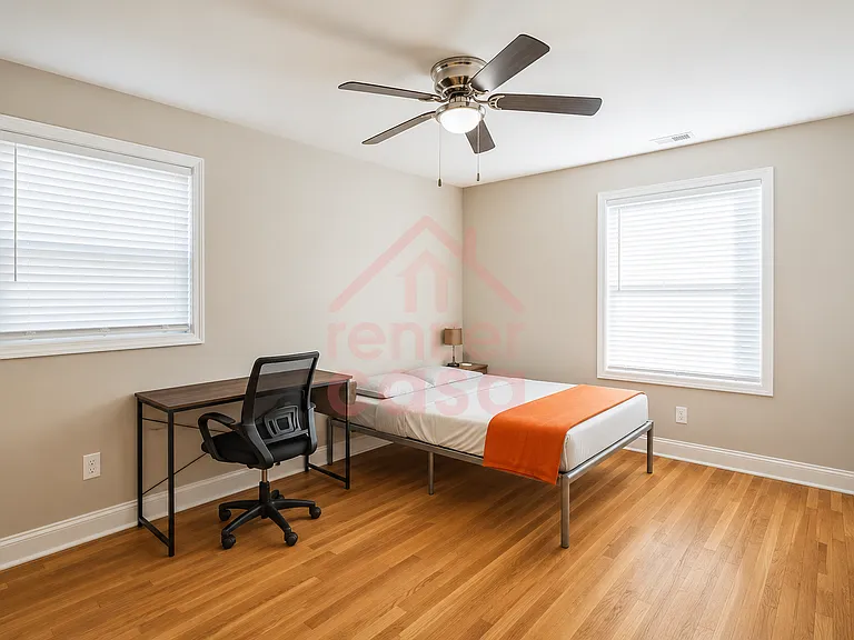 1108 Beverly Dr — Photo 4