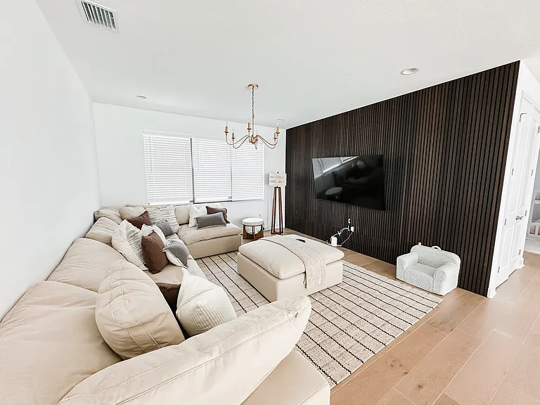 Living Room
2nd floor