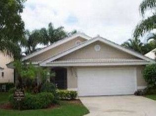 1588 Weybridge Cir, Naples, FL 34110