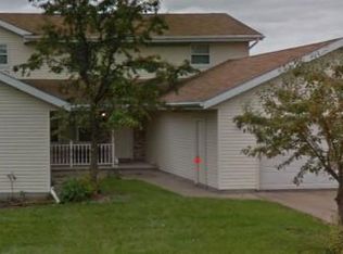 411 E Peter Ln, Little Chute, WI 54140