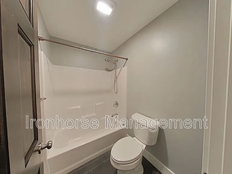 2930 Warbler Way #B — Photo 41