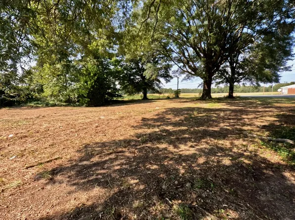8440 Cople Hwy, Hague, VA 22469