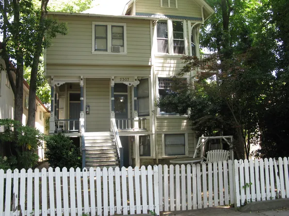 2307 H St APT 4, Sacramento, CA 95816