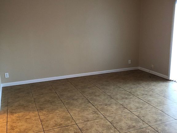 3rd image of 2524 Haley St APT 19