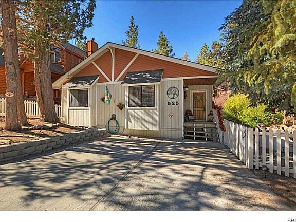 2nd image of 525 Bernhardt Dr