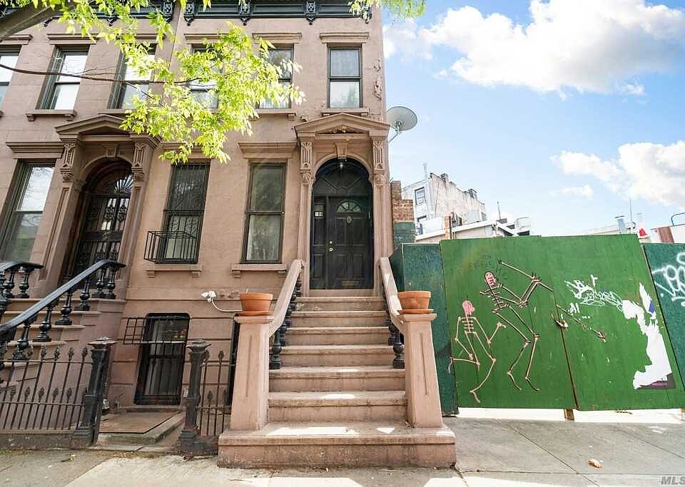 1st image of 180 Park Pl