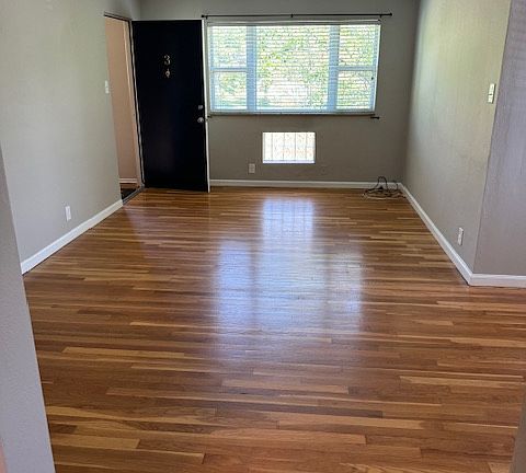 4th image of 522 Mariedale Dr