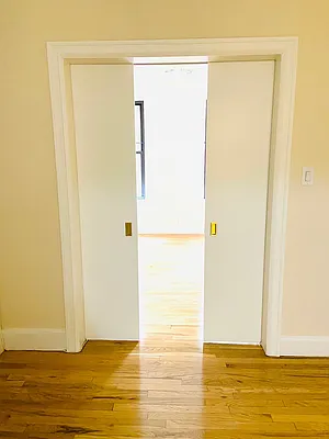 Rented by Manhattan Flats | media 24