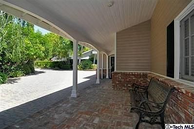 2nd image of 610 Groveview Ln