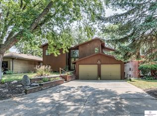 8147 Read St, Omaha, NE 68122