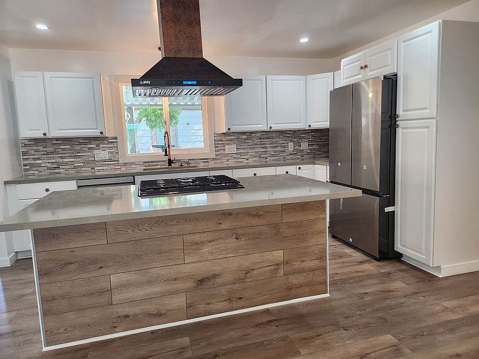 1st image of 115 Kay Dr