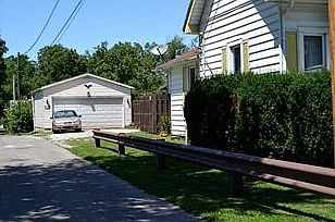 Garage.