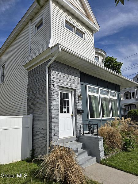 3rd image of 1687 Avenue A