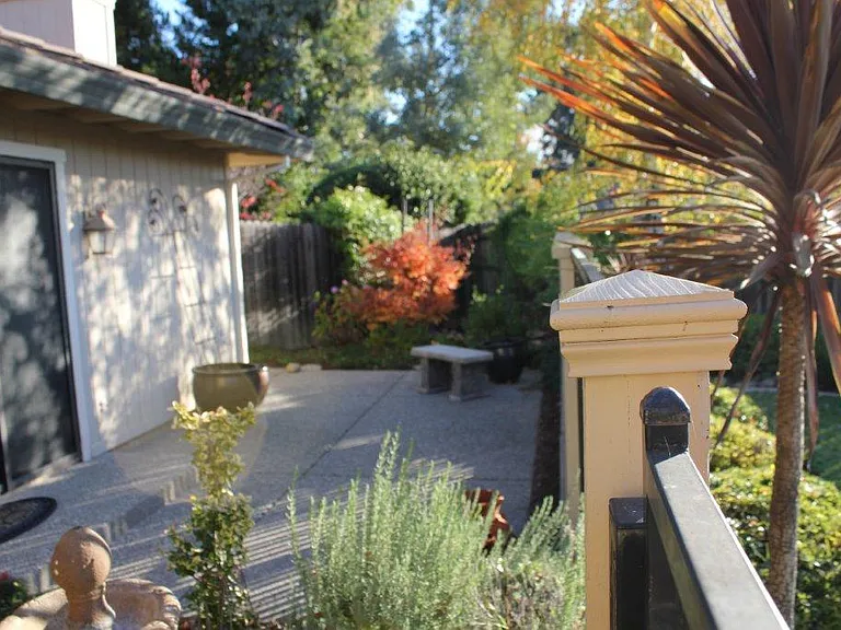 103 Bendori Ct — Photo 13