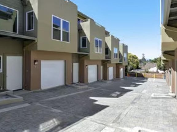 2nd image of 9849 Macarthur Blvd Unit 9