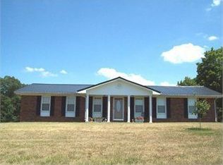 1670 N Jackson Hwy, Hardyville, KY 42746