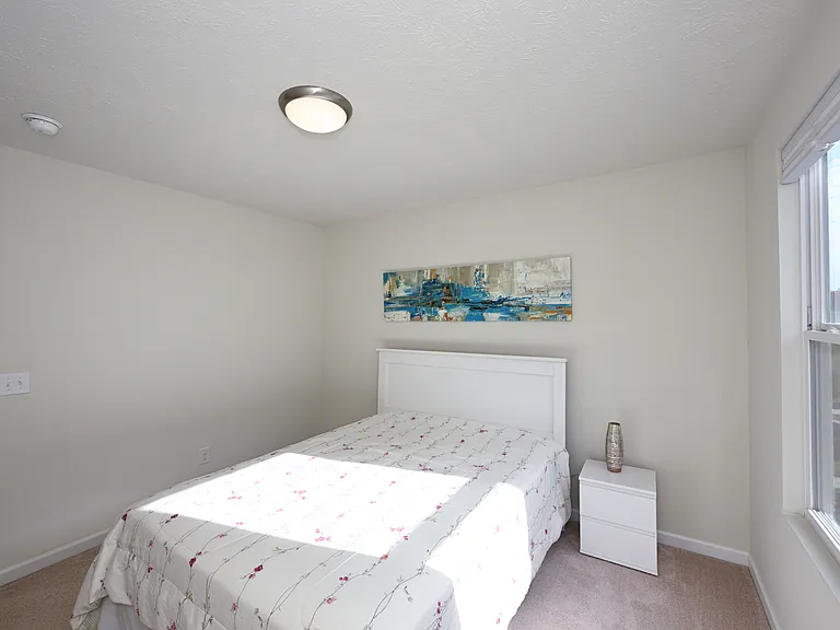4816 Lake View Dr — Photo 43