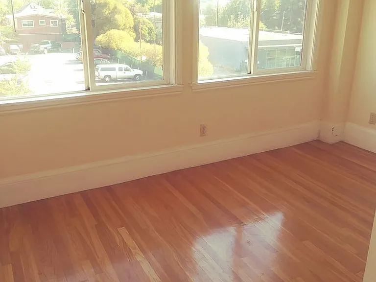 1988 California St #61 — Photo 3