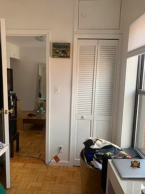 Rented by M.Grossman R.E. Management | media 15