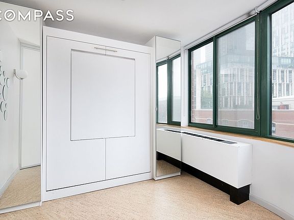 2nd image of 295 Greenwich St #5GN