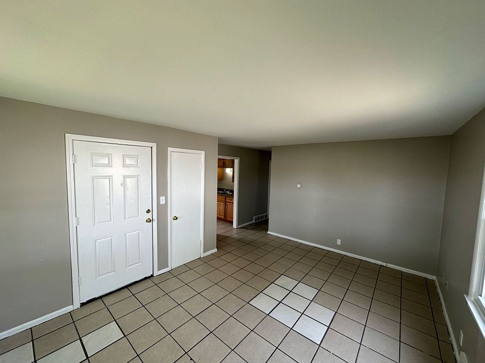 1st image of 5073-5075 N 46th St #5073