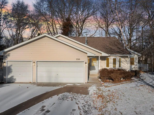 7510 231st St N, Forest Lake, MN 55025