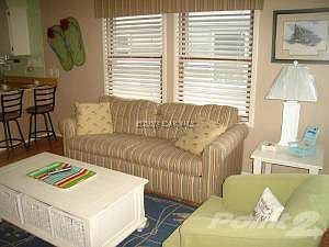 Living Room (4)