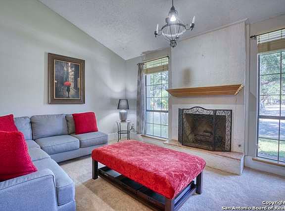 4th image of 3838 Barrington St