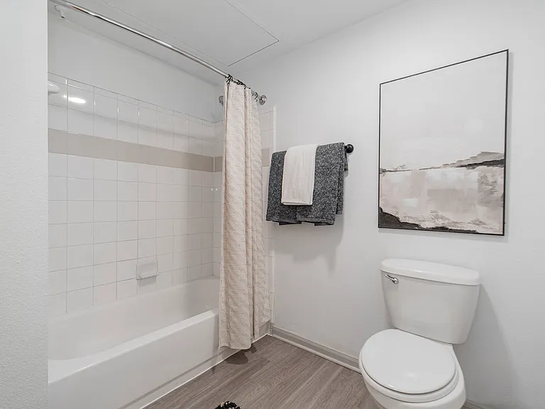 The Abigail Apartments — Photo 19