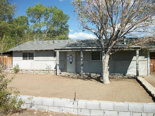 1st image of 831 Whitney Way