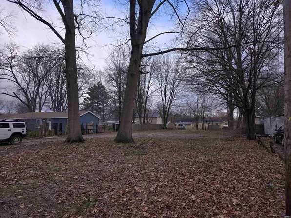 25167 Dunny St, Elkhart, IN 46514