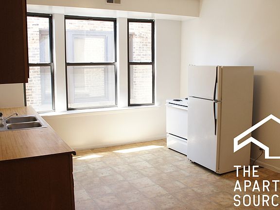 2nd image of 2319 N Kedzie Blvd APT 3R