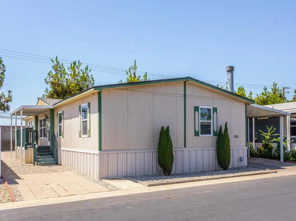 2575 S Willow Ave Space 226, Fresno, CA 93725