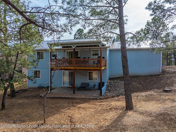 3rd image of 410 Sunny Slope Dr
