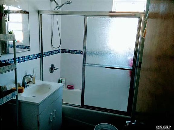3rd image of 2543 W 16th St