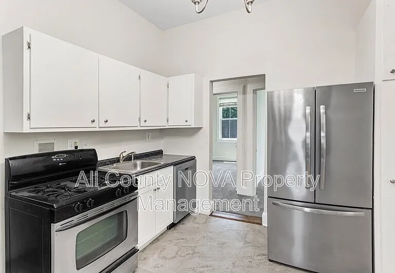 8753 Signal Hill Rd #4 — Photo 11