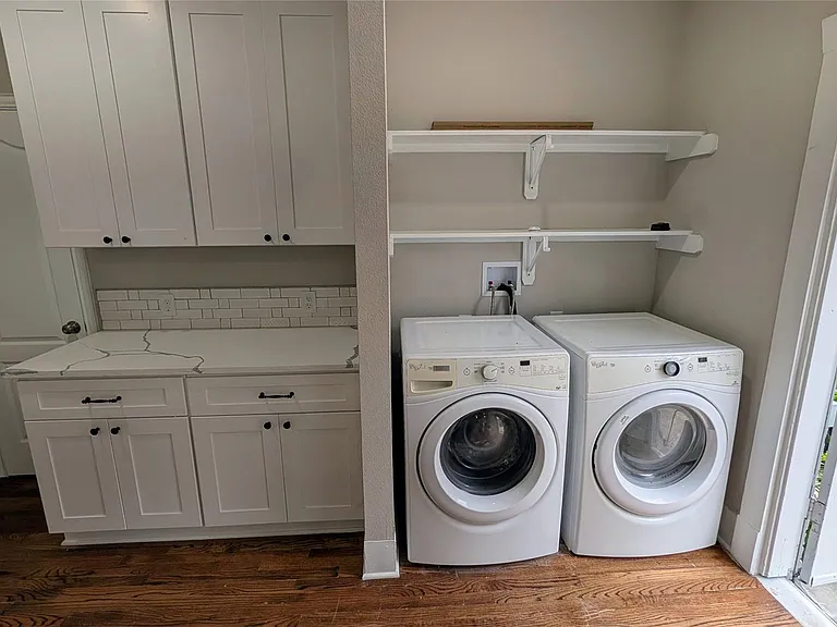 1133 W Gray St — Photo 12