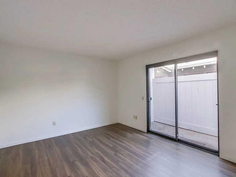 Beautifully Renovated Property perfectly situated between North Park and Normal Heights! — Photo 47