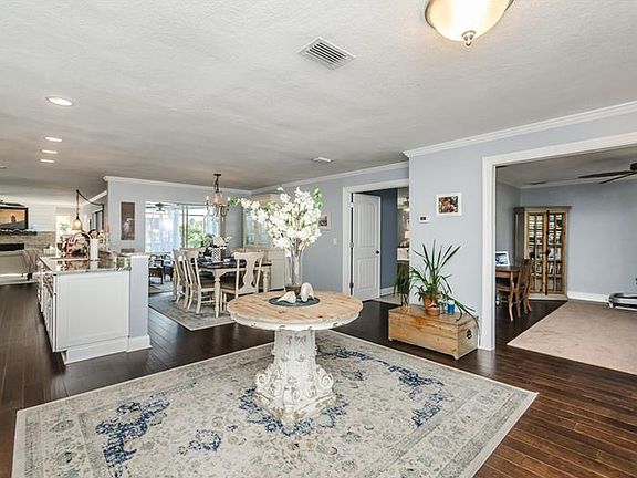 5th image of 4012 McKay Creek Dr