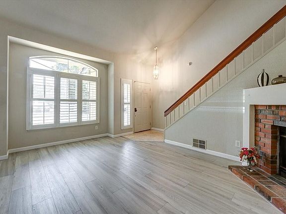 3rd image of 3353 Copper Leaf Dr