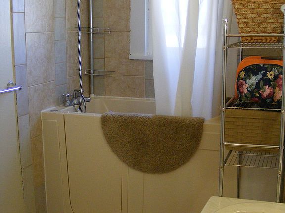 Main Floor Bath