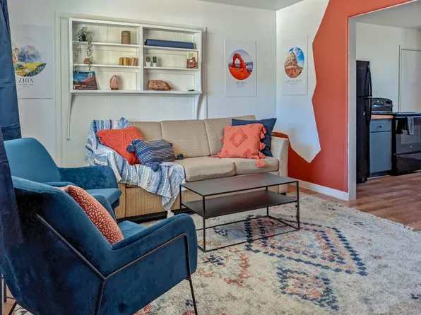 170 E 100 N, Kanab, UT