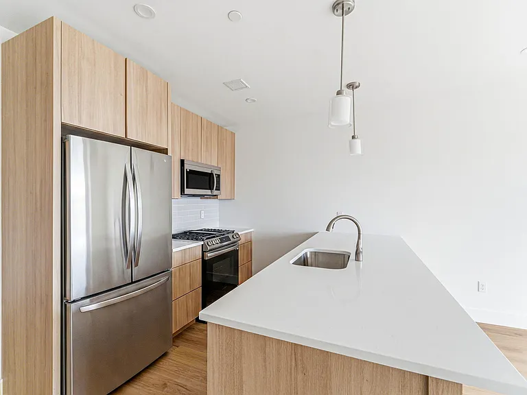 1035 Commonwealth Ave — Photo 121