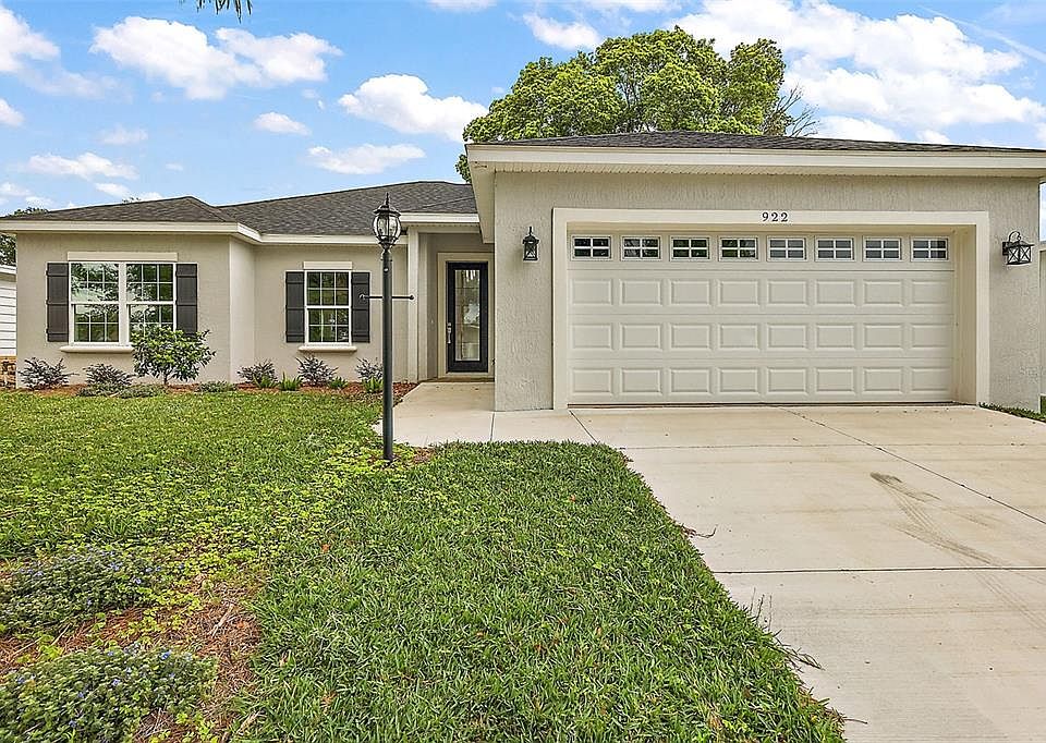 1st image of 922 Saint Andrews Blvd