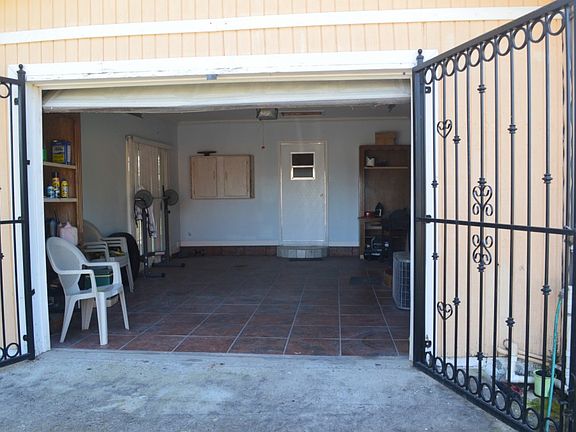 3rd image of 2703 Silverado Cir S