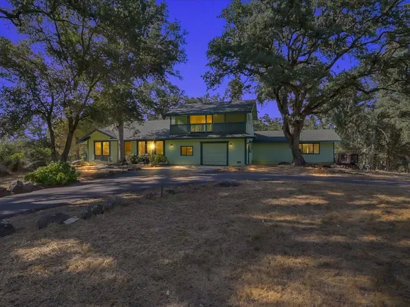10800 Willowbrook Ln, Penn Valley, CA 95946