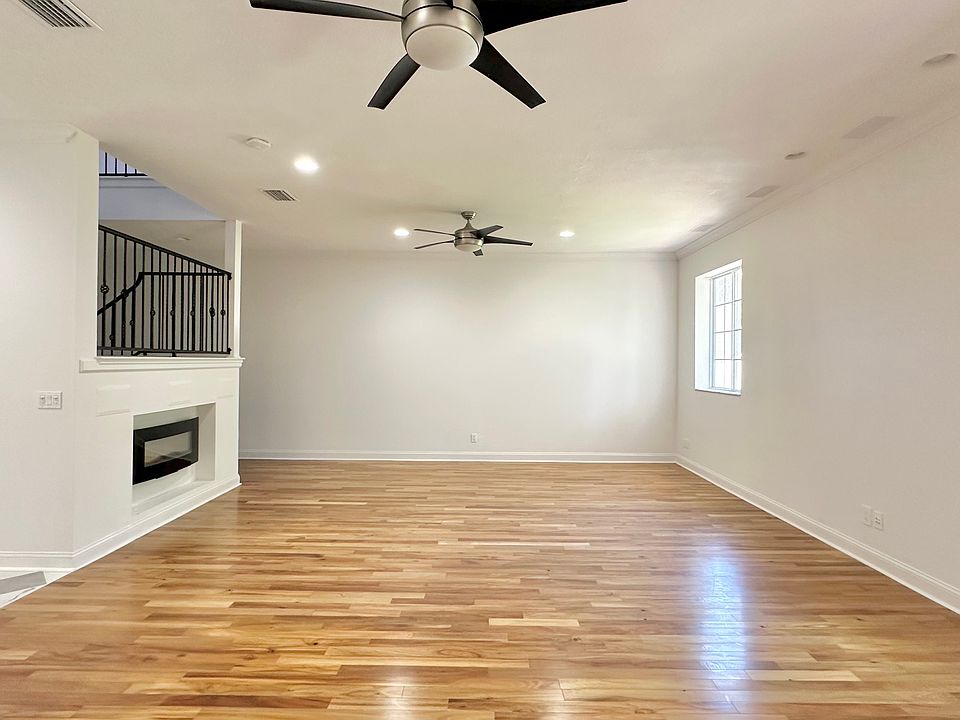 Dining/Living Room