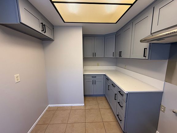 Alternate view of kitchen (Tenant to provide fridge which can be placed on left side)
