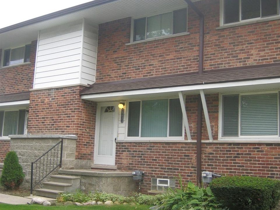 1st image of 29433 Orangelawn St #54