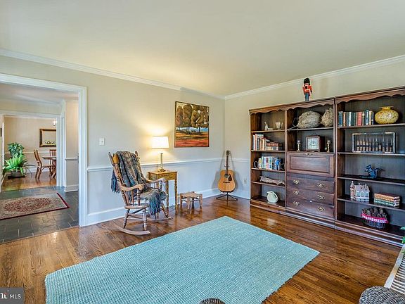 5th image of 7402 Woodstone Ct